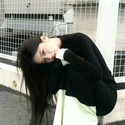 劳拉·马尔斯的眼睛