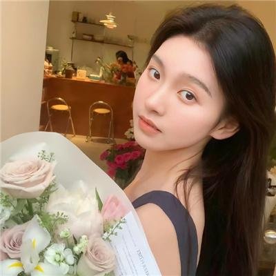 推动摇篮的手